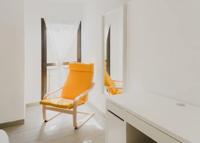 Happy House - Downtown Lägenhet *